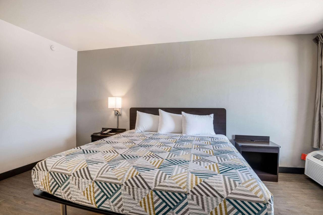 Hotel 6-tucson, Az-downtown Tucson